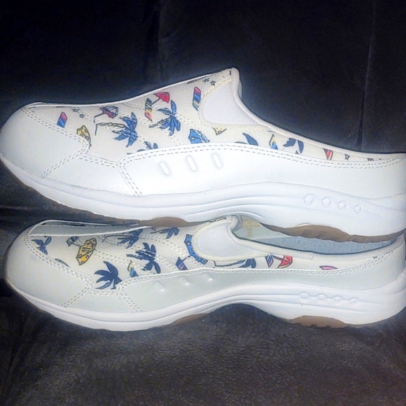 EASY SPIRIT TRAVELTIME SIZE 10W SLIP ON CLOGS MULES WHITE OCEAN BEACH PALM TREES - Picture 5 of 7